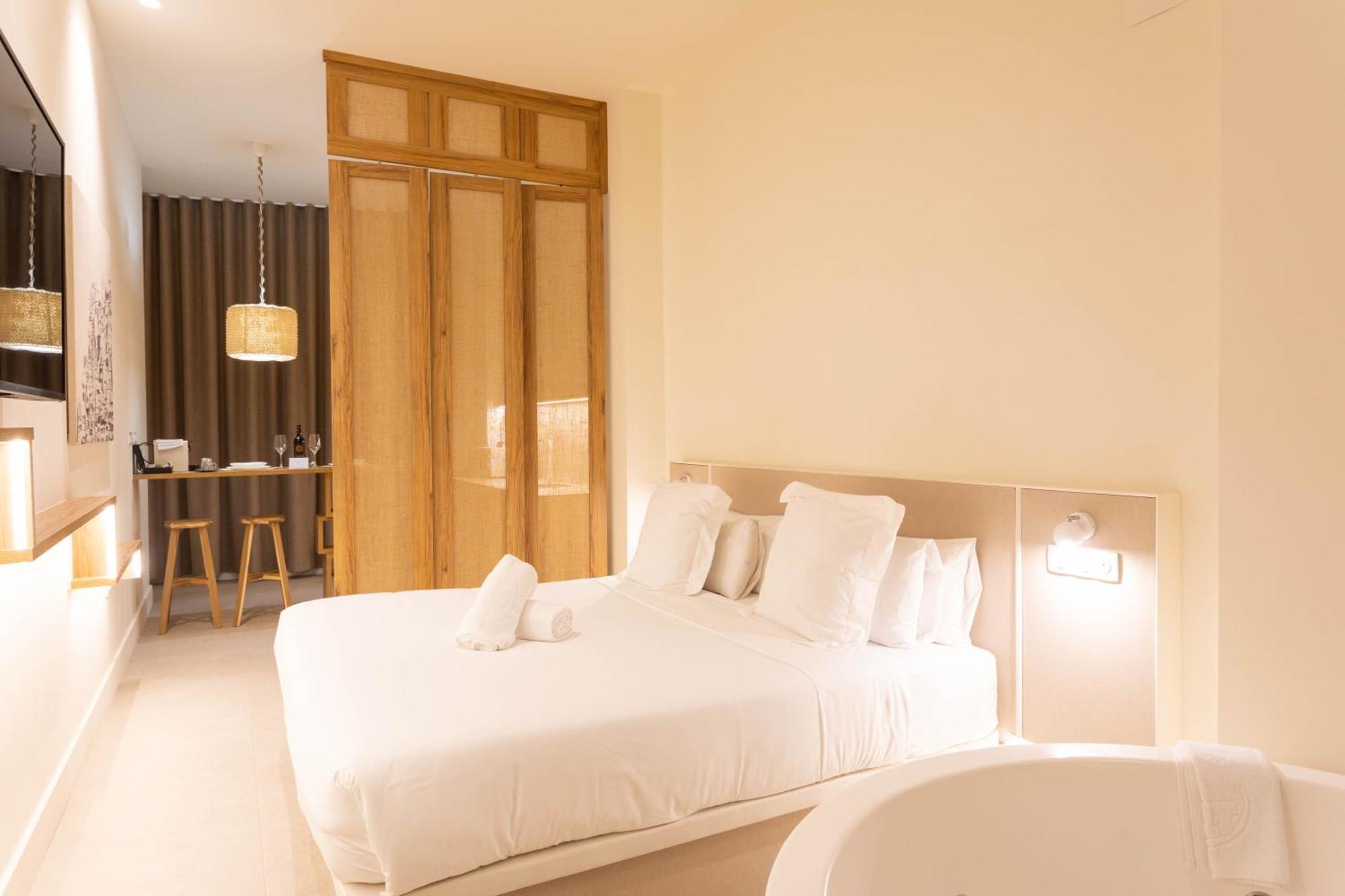 Reina Victoria Velazquez Aparthotel Alicante Luaran gambar