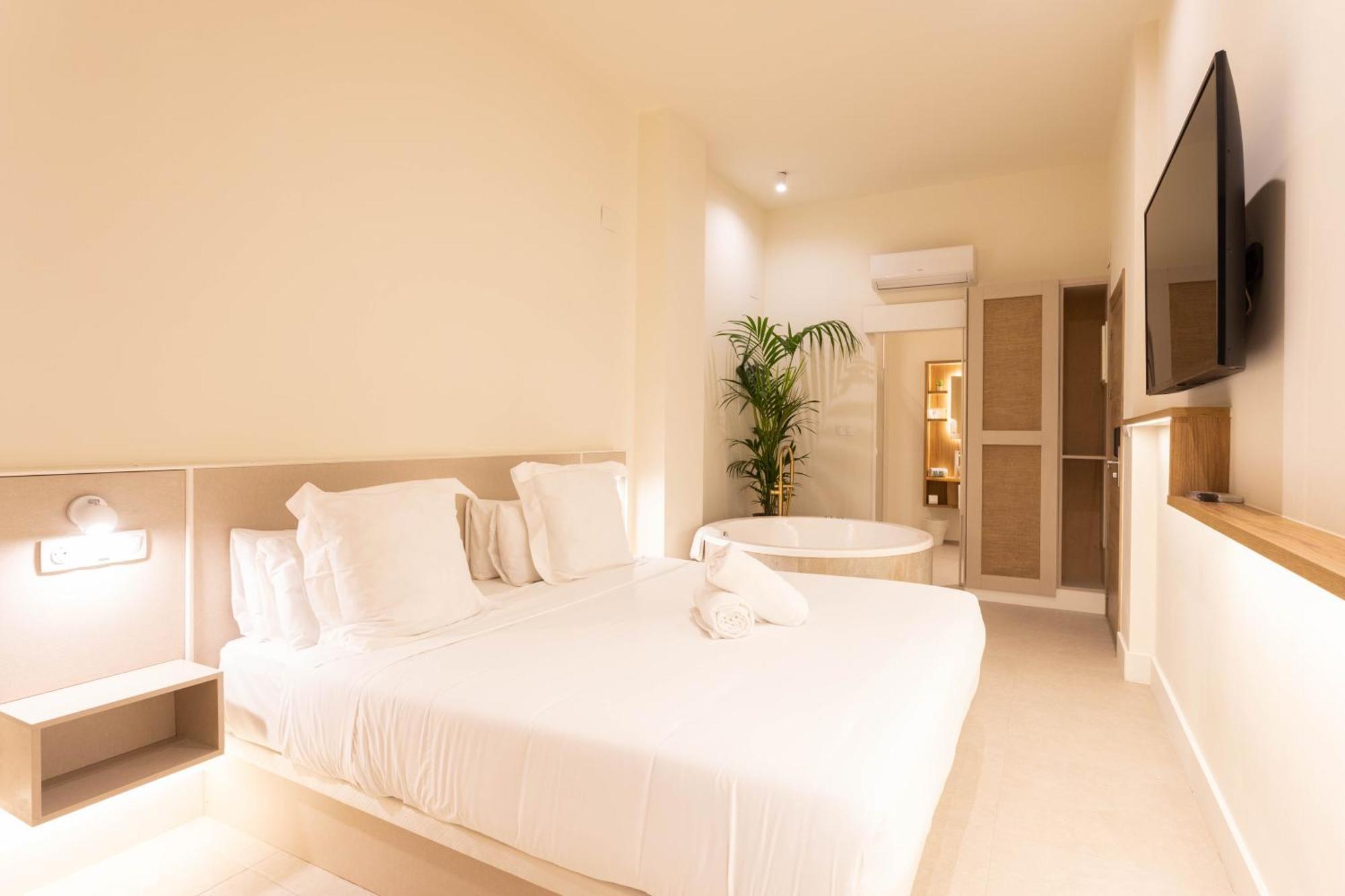 Reina Victoria Velazquez Aparthotel Alicante Luaran gambar