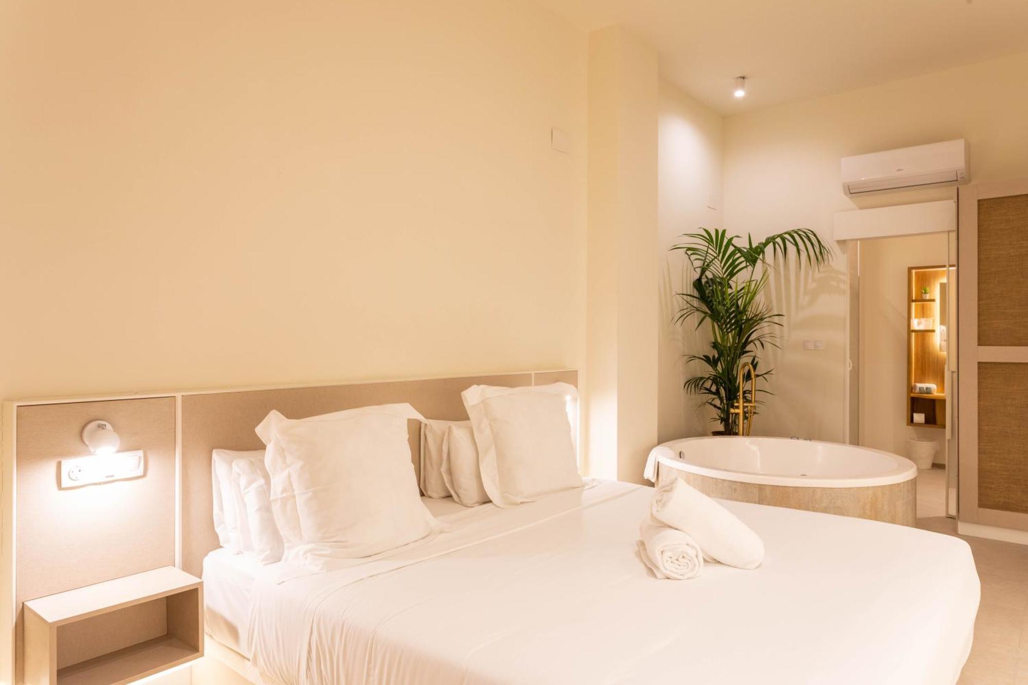 Reina Victoria Velazquez Aparthotel Alicante Luaran gambar